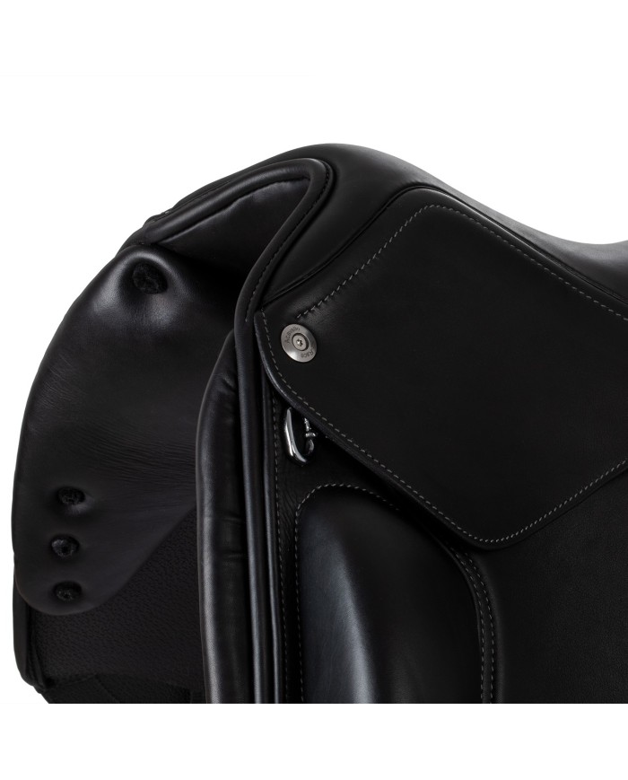 ARMONIA COMFORT DRESSAGE SADDLE CARBON-KEVLAR TREE