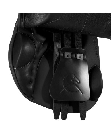 GUTTUSO JUMPING SADDLE - FLOCKED PANELS