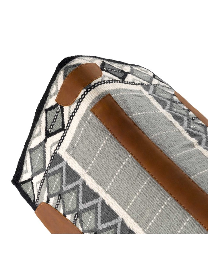 CONTOURED SADDLE PAD WITH WOOLEN BLANKET 34X36