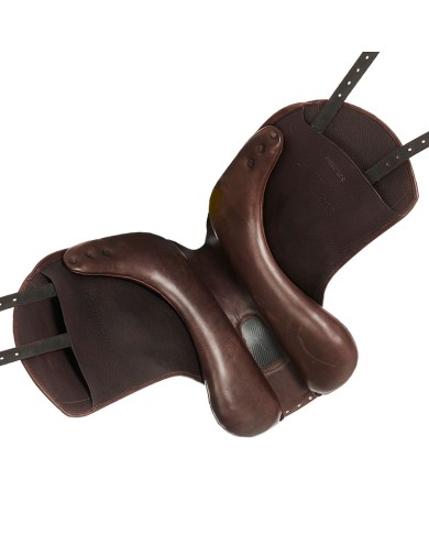 LEONARDO DRESSAGE SADDLE - FLOCKED PANELS
