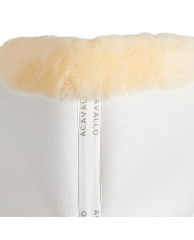 CLOSE CONTACT MEMORY FOAM 1/2 PAD W/SHEEPSKIN