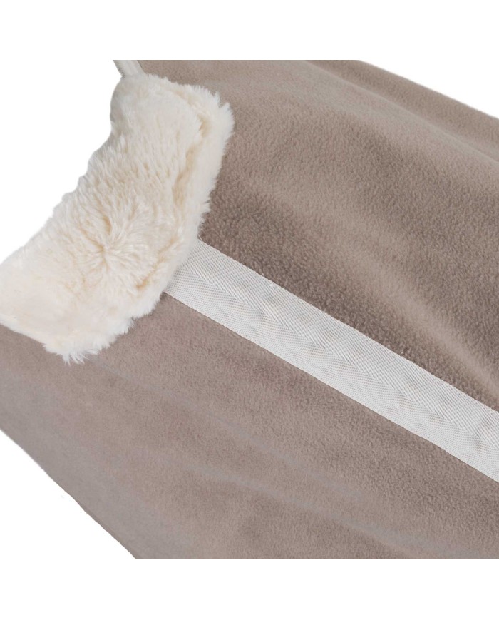 FLEECE RUG