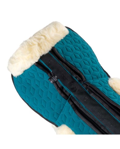 CUBE SHEEPSKIN PAD WITH POCKET