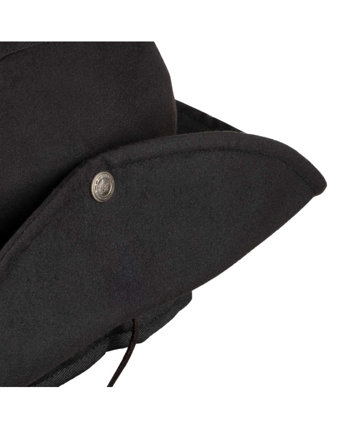 CAPPELLO IN TESSUTO CERATO