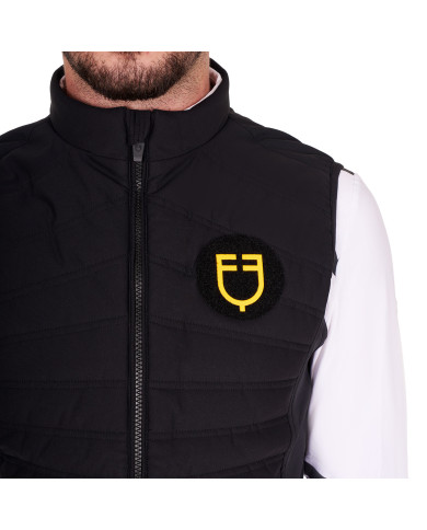 Smanicato uomo slim fit in tessuto tecnico Smanicato uomo slim fit in tessuto tecnico