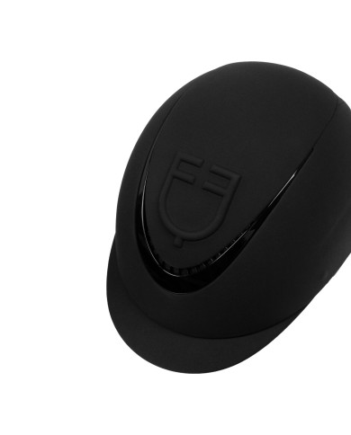 Cap unisex logo a rilievo omologazione EN 1384-2023 Cap unisex logo a rilievo omologazione EN 1384-2023