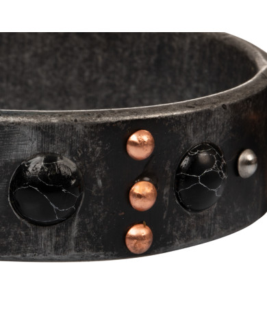 Speroni western in acciaio con perle nere