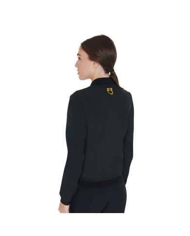 TECHNICAL WOMAN BOMBER