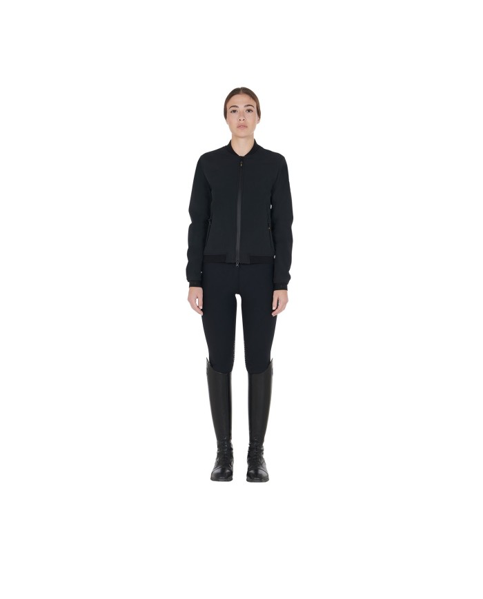 TECHNICAL WOMAN BOMBER