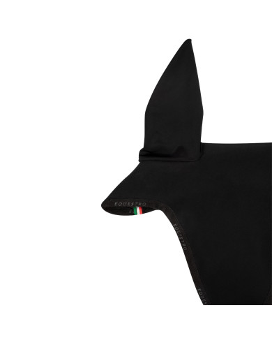 Cuffietta cavallo in tessuto tecnico con laccetto al chiudibocca Cuffietta cavallo in tessuto tecnico con laccetto al chiudibocca